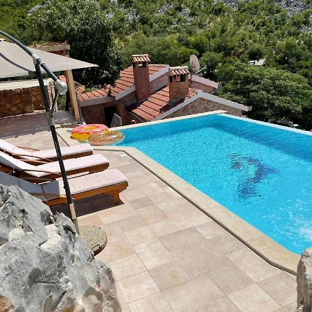 Lovely Holiday Home In Starigrad Экстерьер фото