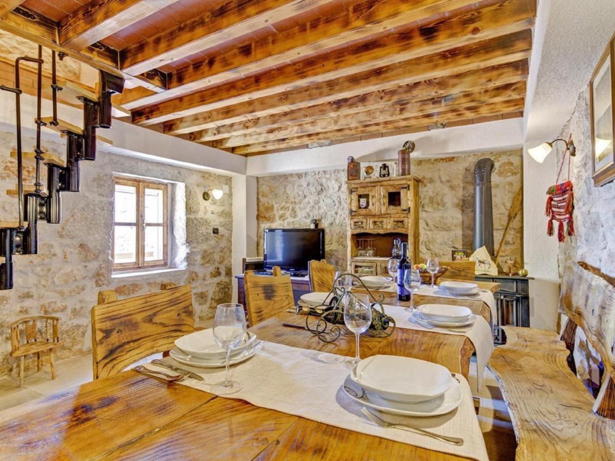 Lovely Holiday Home In Starigrad Экстерьер фото
